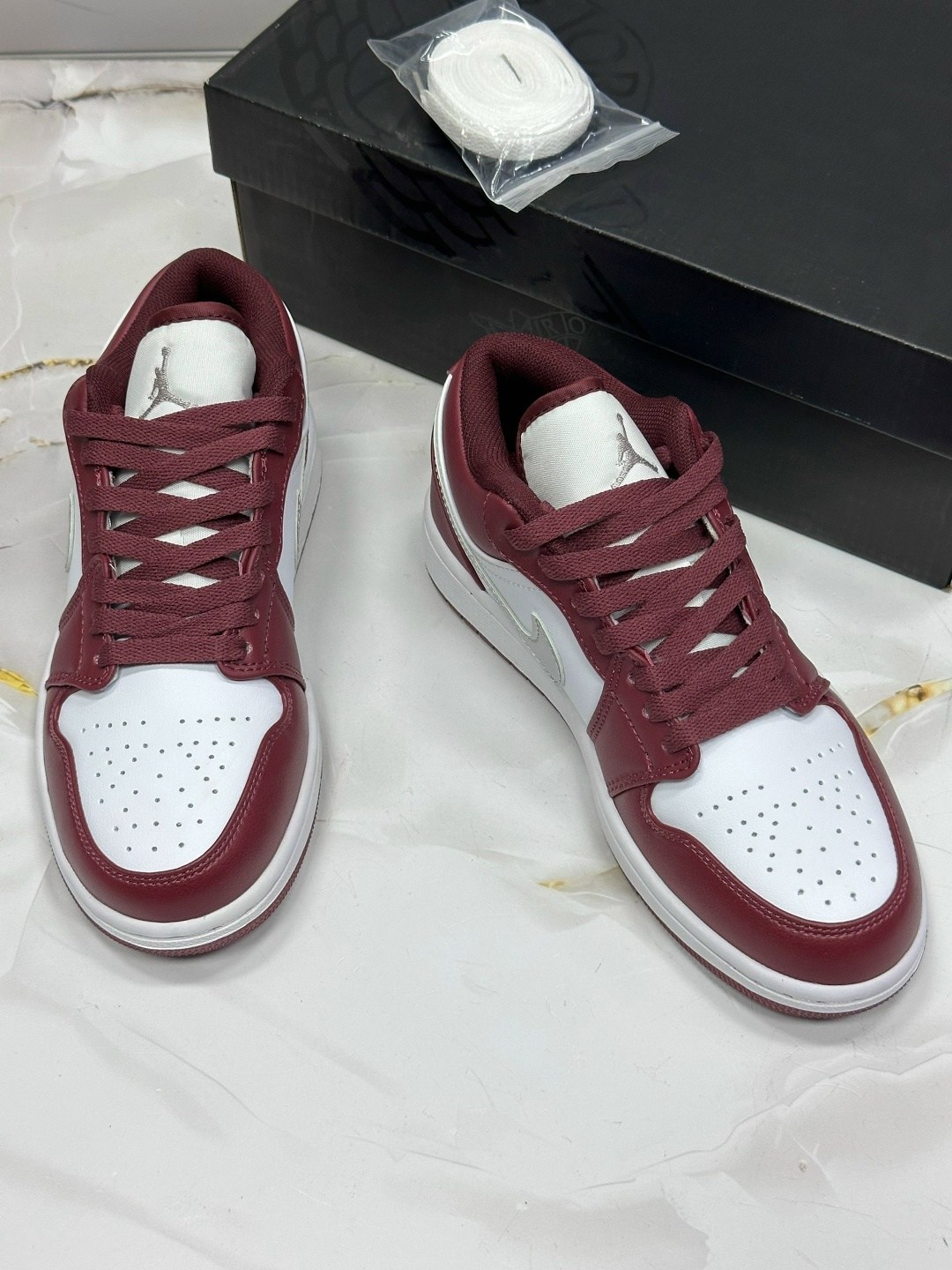 nike air jordan 1 low noble red,nike air jordan 1 low,nike air jordan 1 low grey,air jordan 1 low,jordan 1 low bordeaux