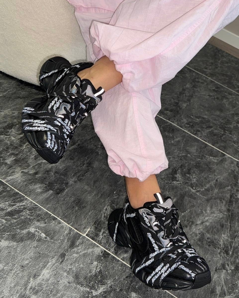 кроссовки balenciaga,женские кроссовки balenciaga,женские кроссовки balenciaga 3xl серебристые с розовым,кроссовки balenciaga 3 xl,баленсиага кроссовки женские