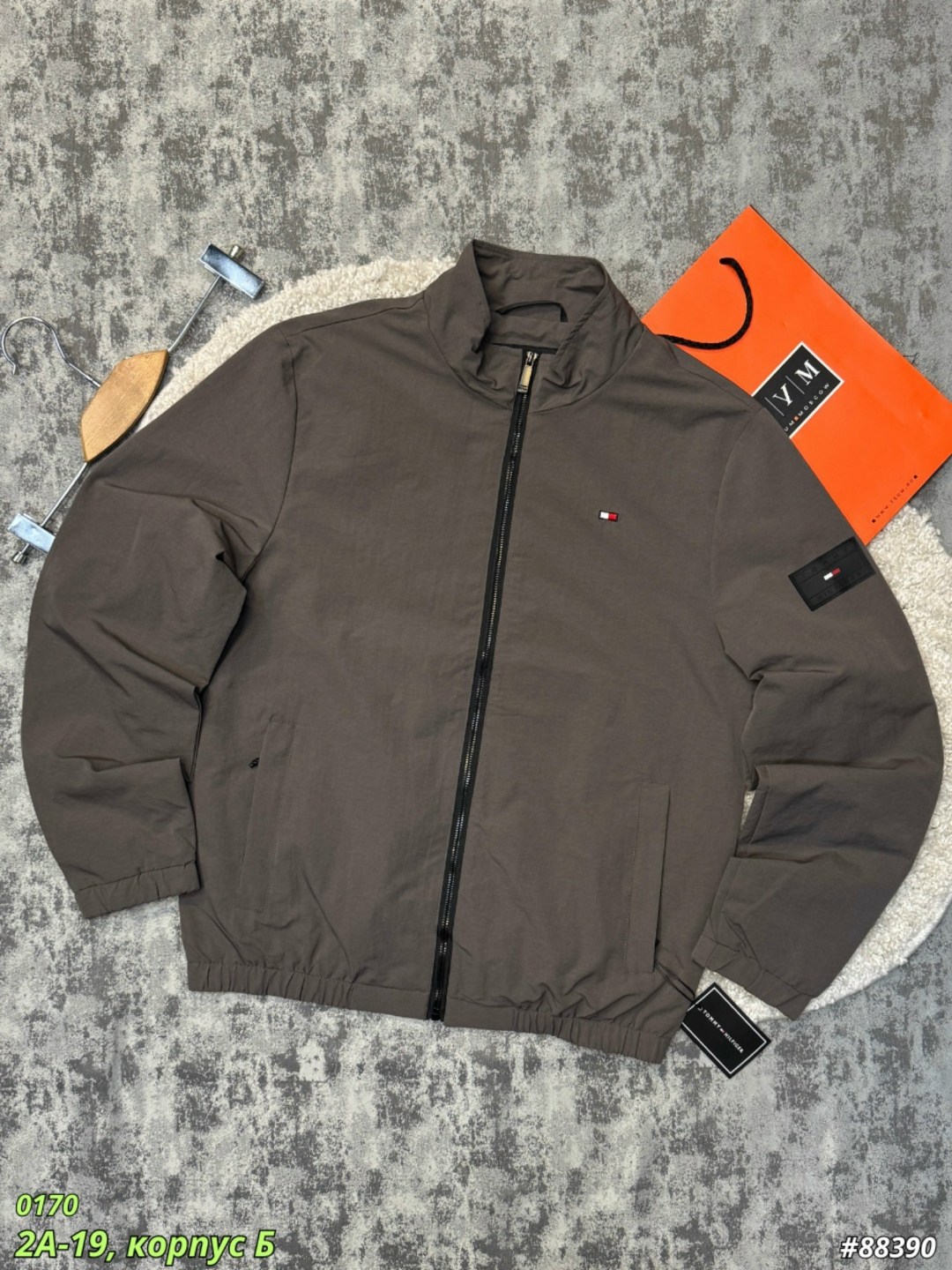 tommy hilfiger куртка мужская,бомбер куртка,куртка ветровка tommy hilfiger,мужская куртка бомбер,демисезонная мужская куртка