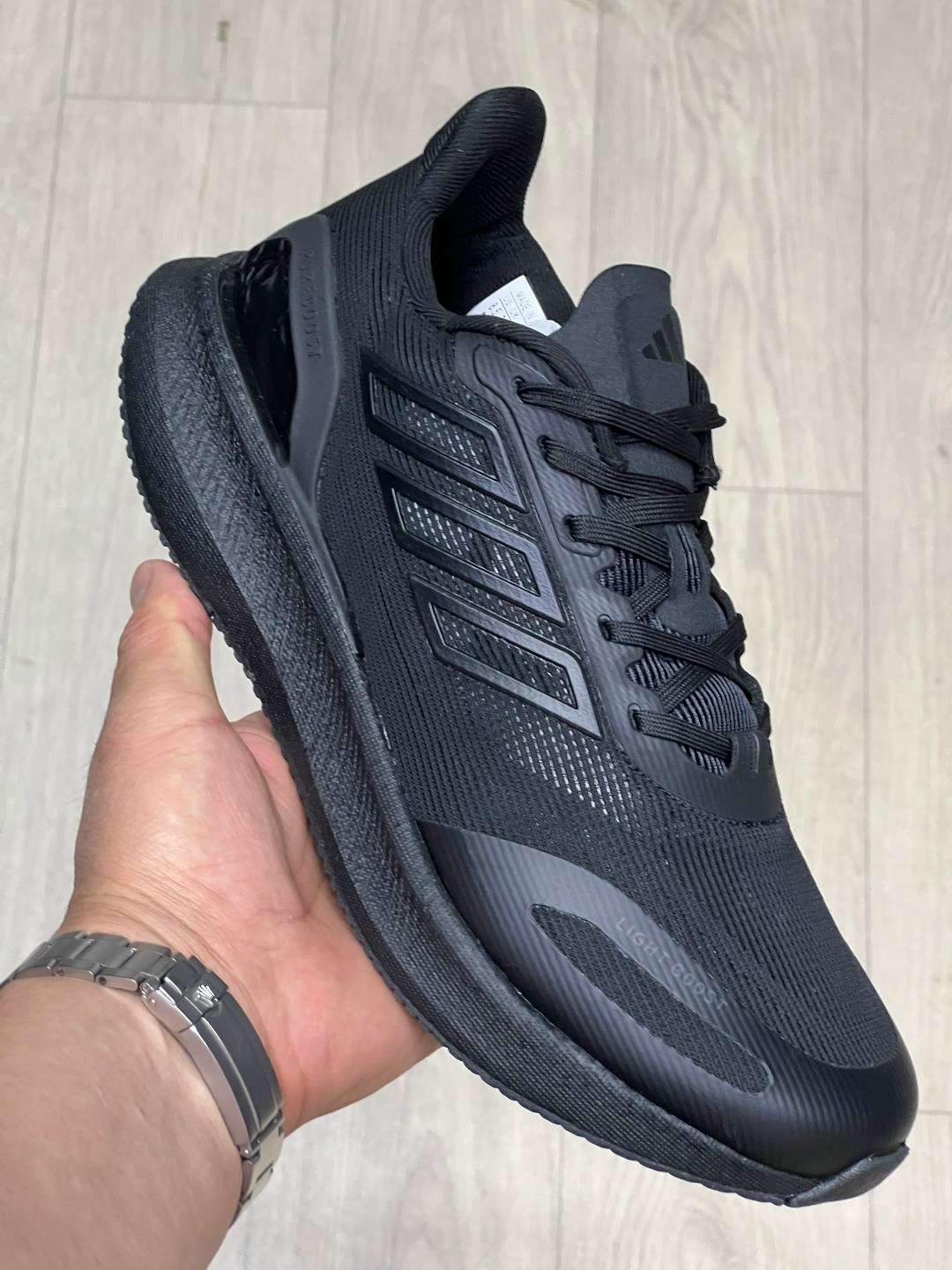 кроссовки adidas,мужские кроссовки adidas,кроссовки мужские женские adidas,кроссовки,спортивные кроссовки