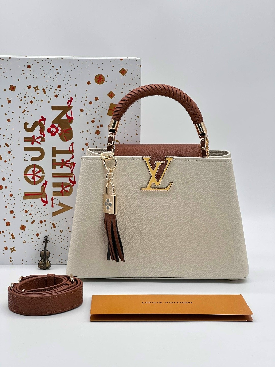 сумка женская louis vuitton,louis vuitton capucines,сумка женская louis vuitton 27-18 большой размер,сумка louis vuitton,сумка луи виттон capucines