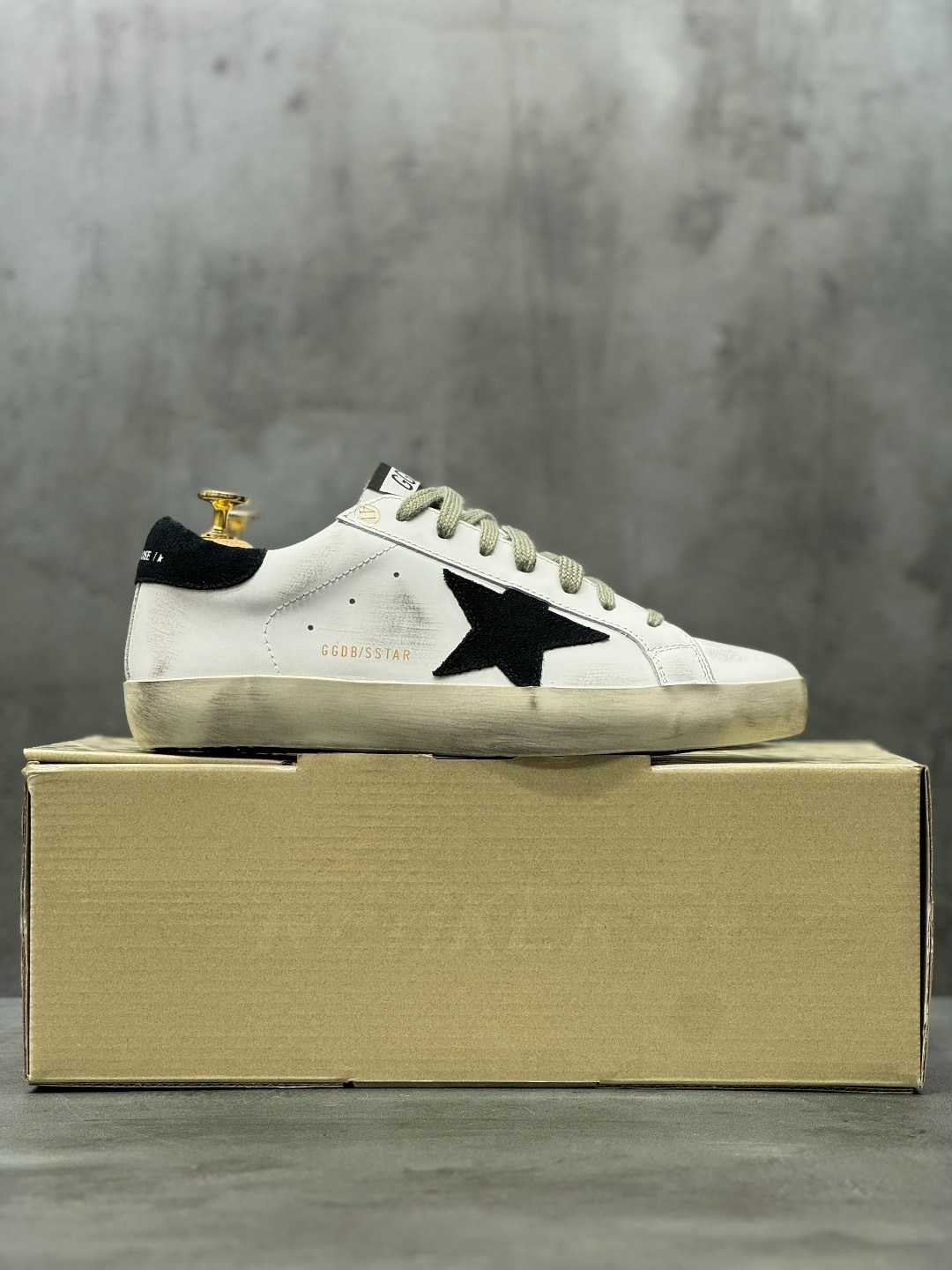 ,golden goose,golden goose кеды,кроссовки golden goose,состаренные кроссовки