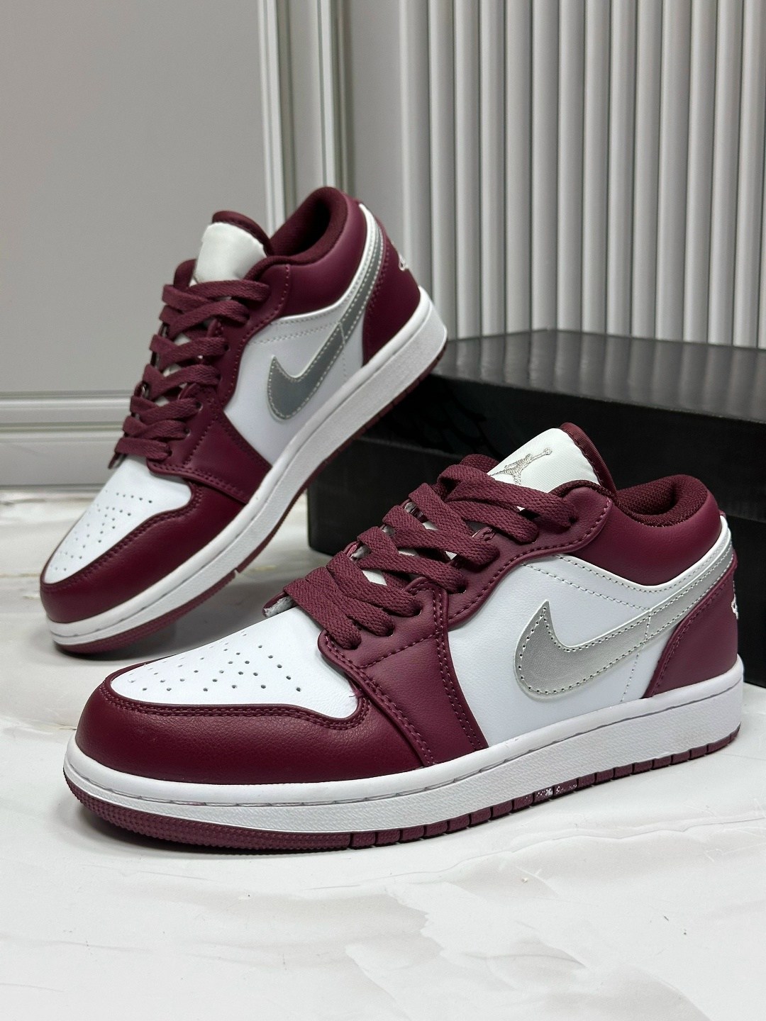 nike air jordan 1 low noble red,nike air jordan 1 low,nike air jordan 1 low grey,air jordan 1 low,jordan 1 low bordeaux