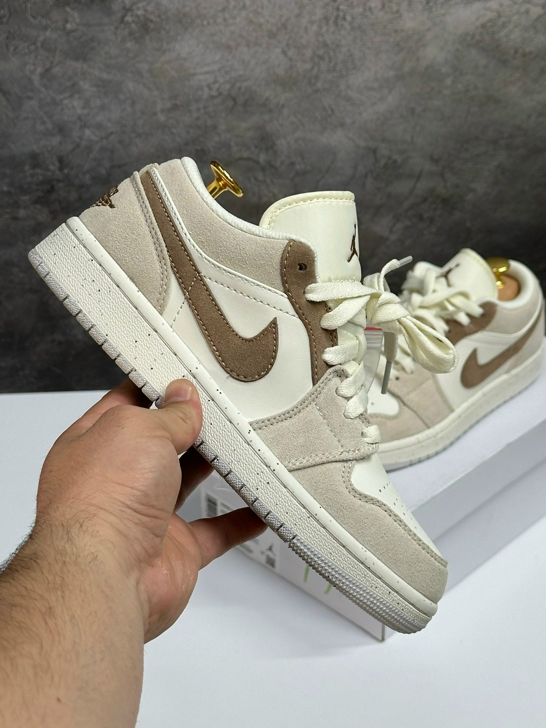кроссовки,кроссовки nike air jordan 1,air jordan 1 low se craft inside out taupe haze,кроссовки nike air jordan 1 low,nike air jordan 1 low se