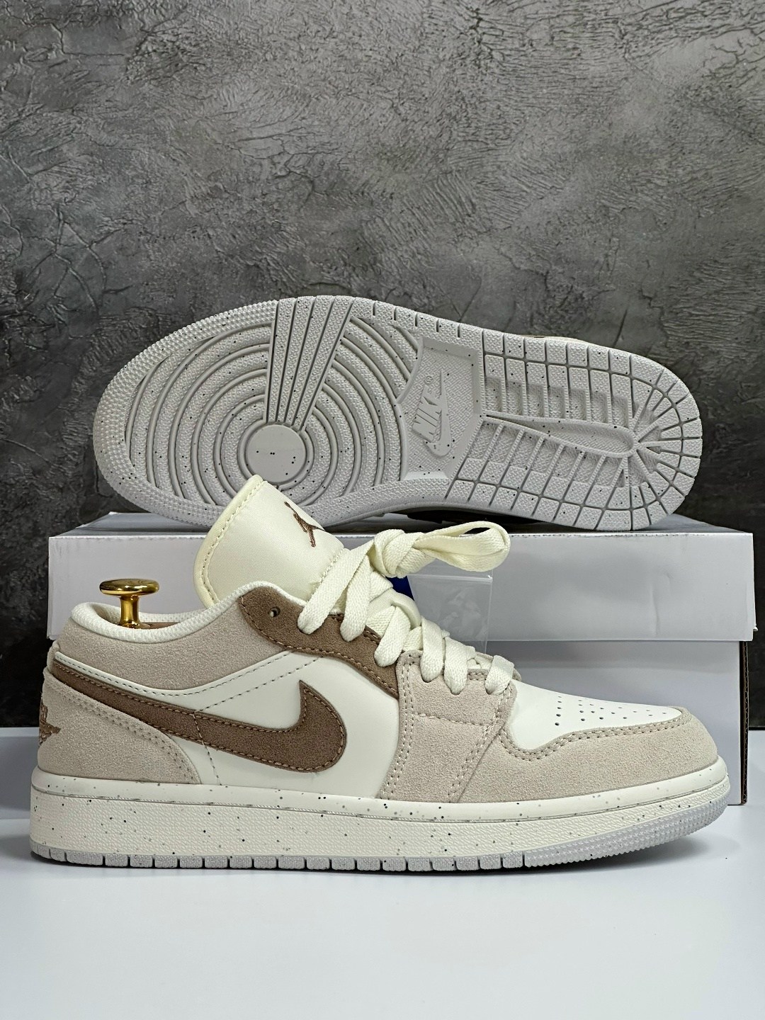кроссовки,кроссовки nike air jordan 1,air jordan 1 low se craft inside out taupe haze,кроссовки nike air jordan 1 low,nike air jordan 1 low se