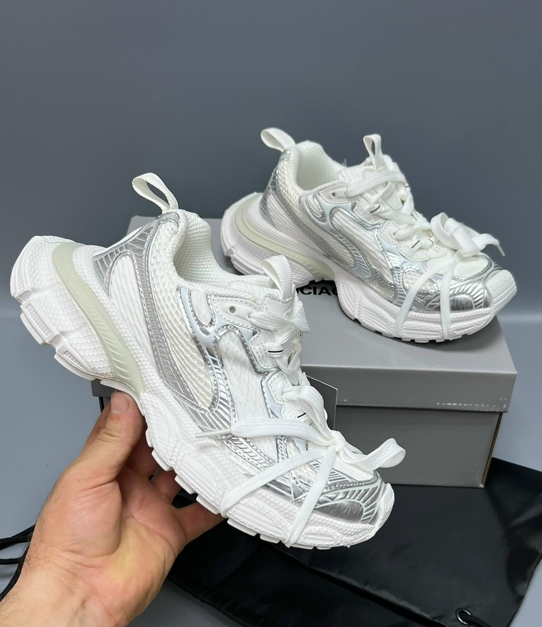 кроссовки женские balenciaga,кроссовки balenciaga,balenciaga 3 xl кроссовки,кроссовки balenciaga runner,кроссовки балансяги