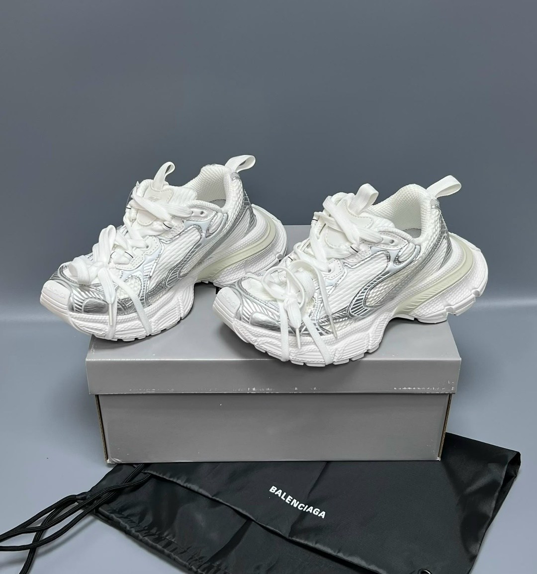 кроссовки женские balenciaga,кроссовки balenciaga,balenciaga 3 xl кроссовки,кроссовки balenciaga runner,кроссовки балансяги