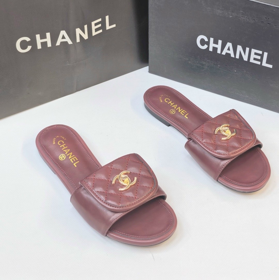 шлепанцы chanel,тапочки chanel,тапочки женские chanel,женские шлепанцы,шлепки шанель
