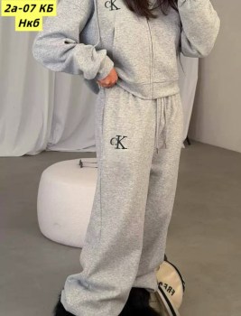 Костюм