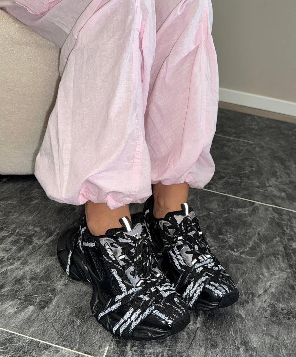 кроссовки balenciaga,женские кроссовки balenciaga,женские кроссовки balenciaga 3xl серебристые с розовым,кроссовки balenciaga 3 xl,баленсиага кроссовки женские