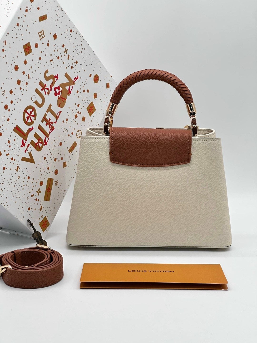 сумка женская louis vuitton,louis vuitton capucines,сумка женская louis vuitton 27-18 большой размер,сумка louis vuitton,сумка луи виттон capucines