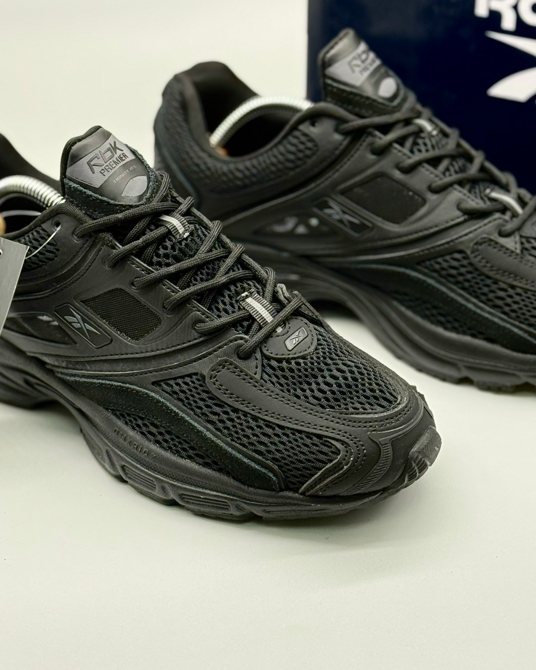 кроссовки,кроссовки reebok,кроссовки массивные,мужские кроссовки,мужские кроссовки reebok