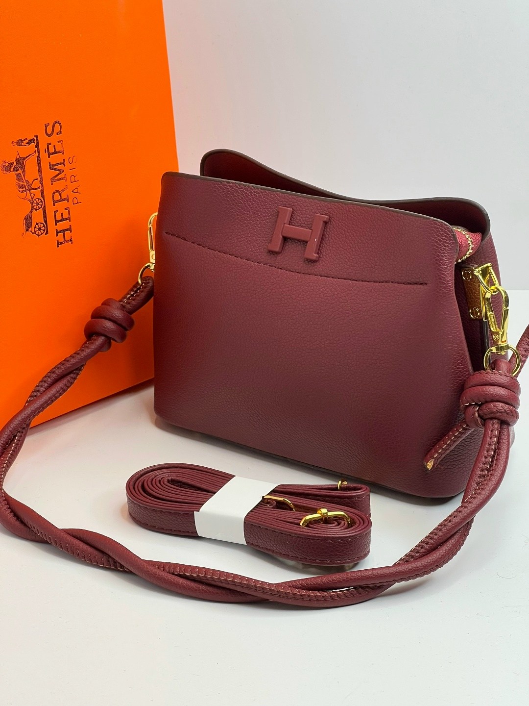 hermes сумка,женская сумка hermes,hermes сумка на плечо,сумка через плечо эрмес женские,сумка женская
