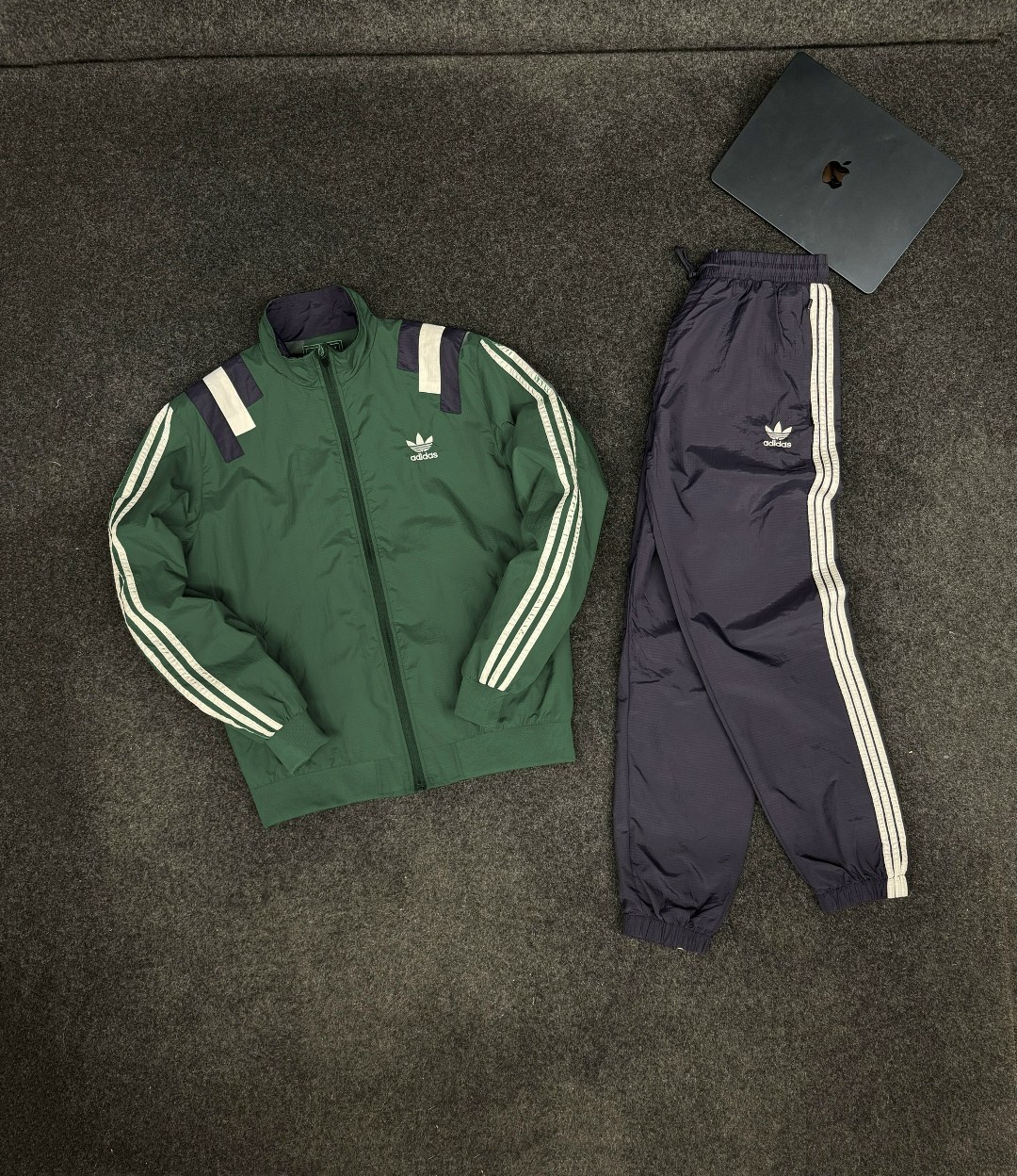 спортивные костюмы адидас,спортивный костюм adidas,спортивный костюм мужской adidas,костюм адидас ориджинал мужской,спортивные костюмы мужские