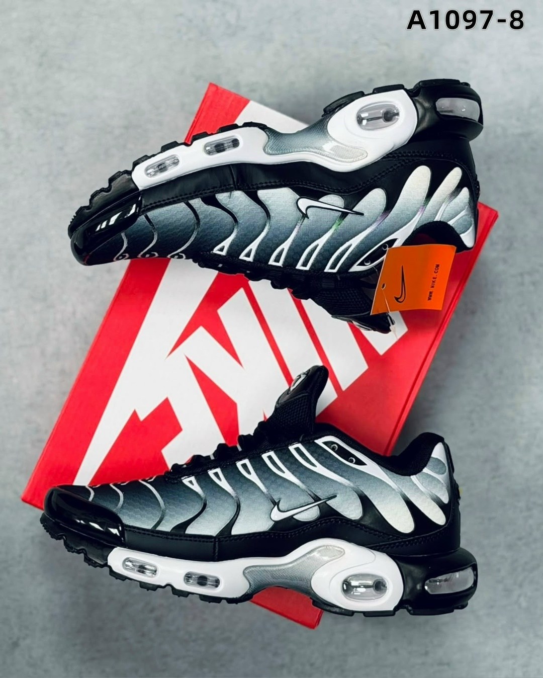 кроссовки nike air max plus tn,nike air max plus tn,nike tn grey,nike air max tn plus grey,nike air max plus
