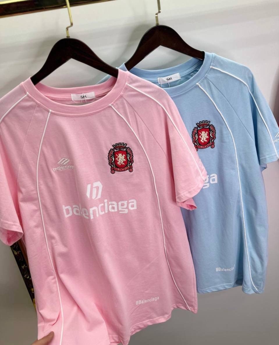 футболка balenciaga,футболка баленсиага,футбольная форма,balenciaga x adidas,баленсиага кристобаль