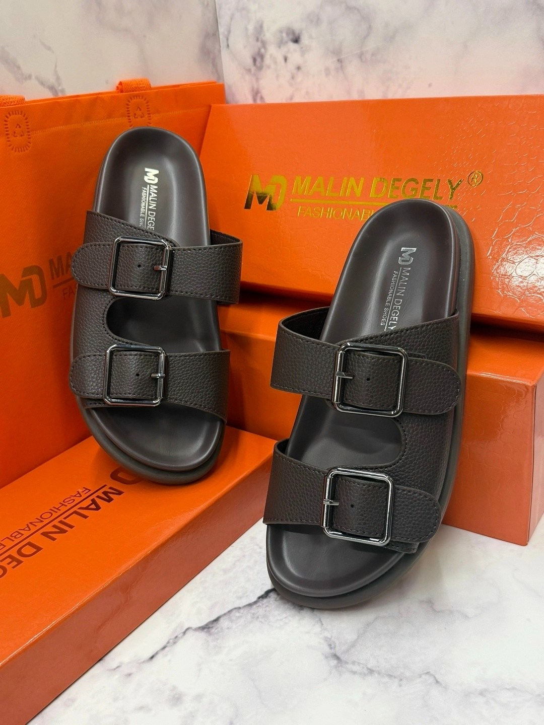 мужские шлепки эрмес,тапочки hermes,шлепки hermes,шлепанцы hermes,мужские шлепанцы