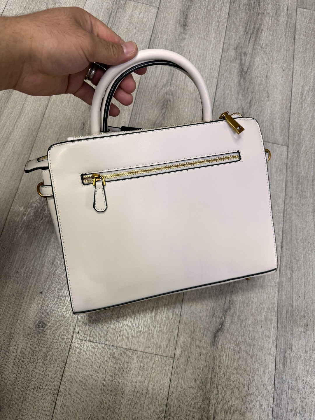 cумка guess,cумка женская guess,сумка guess белая,сумка guess сумка guess,сумка с ручками guess anadela hwbg9633760 белый