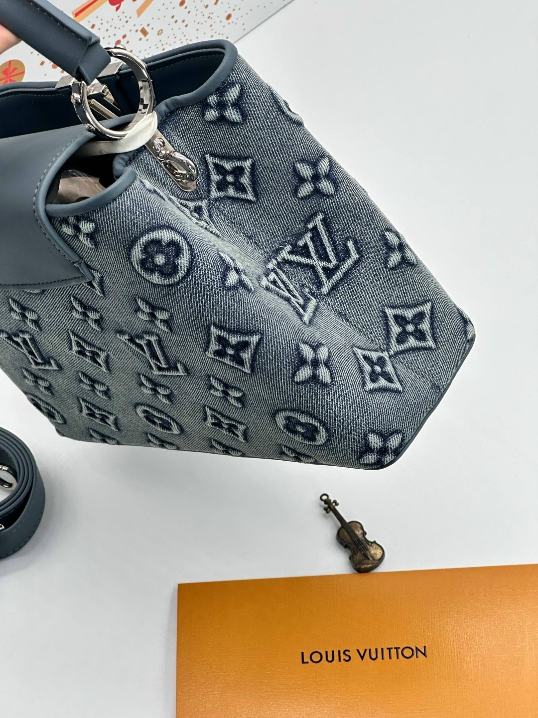 сумка на плечо louis vuitton,cумка louis vuitton,louis vuitton женская сумка,сумка,onthego louis vuitton сумка monogram