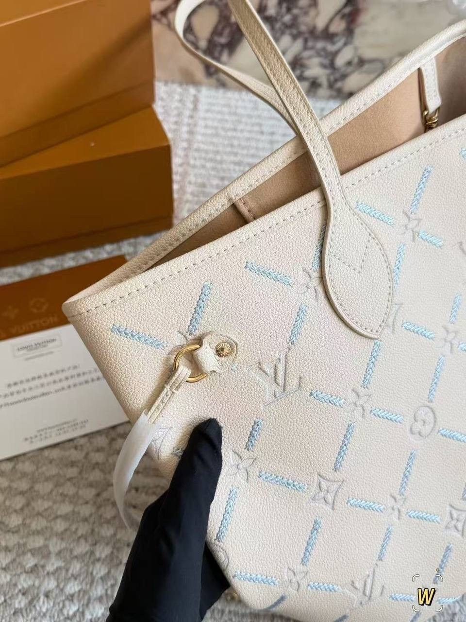 lv louis vuitton женская сумка carryall розовая,louis vuitton сумка,луи виттон сумка,louis vuitton сумка на плечо,сумки