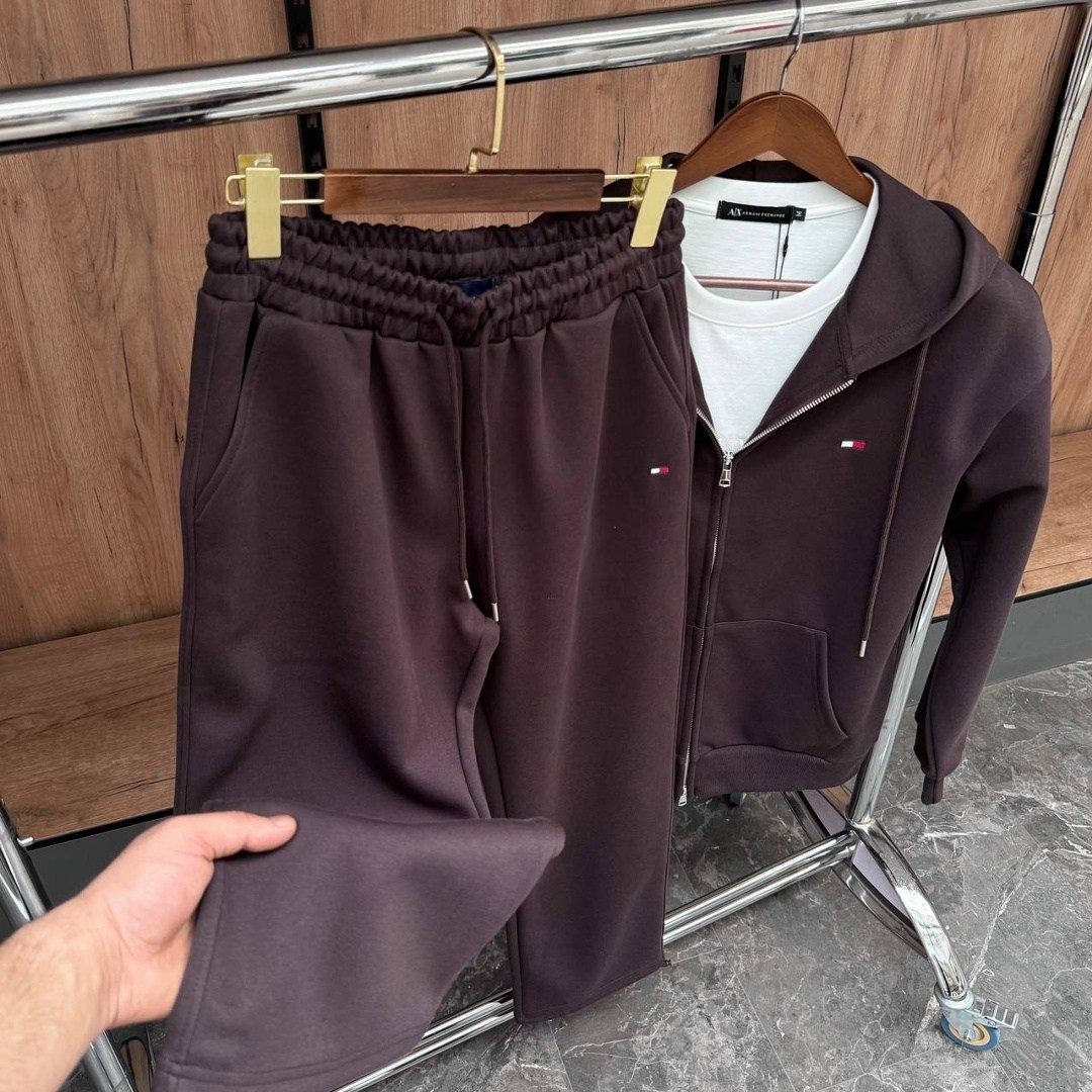 спортивный костюм tommy hilfiger,спортивный костюм brunello cucinelli,спортивные костюм,мужские спортивные костюмы,спортивный костюм kiton