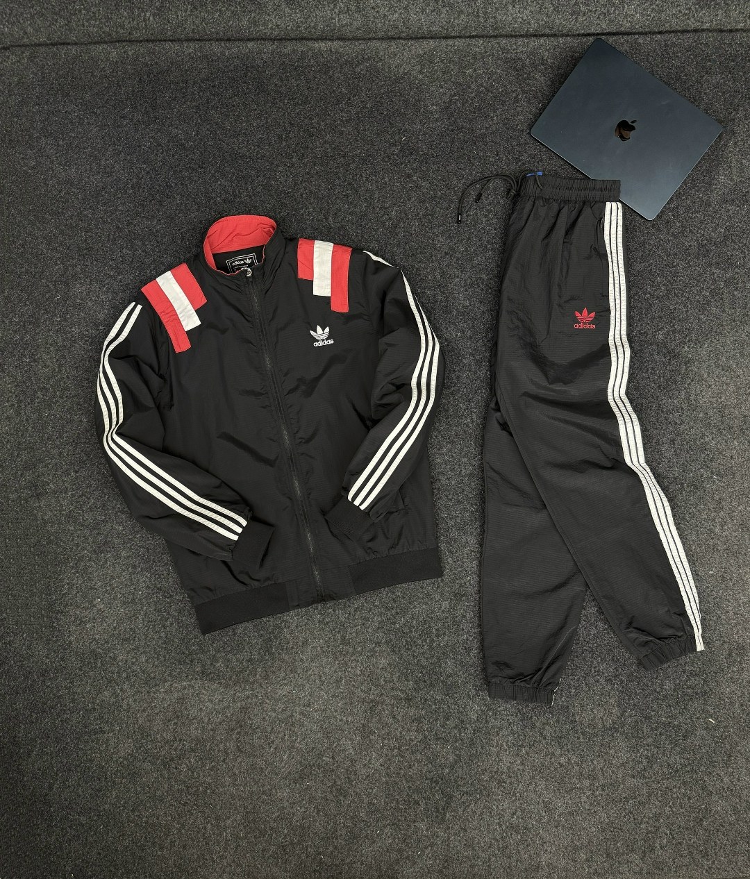 спортивные костюмы адидас,спортивный костюм adidas,спортивный костюм мужской adidas,костюм адидас ориджинал мужской,спортивные костюмы мужские