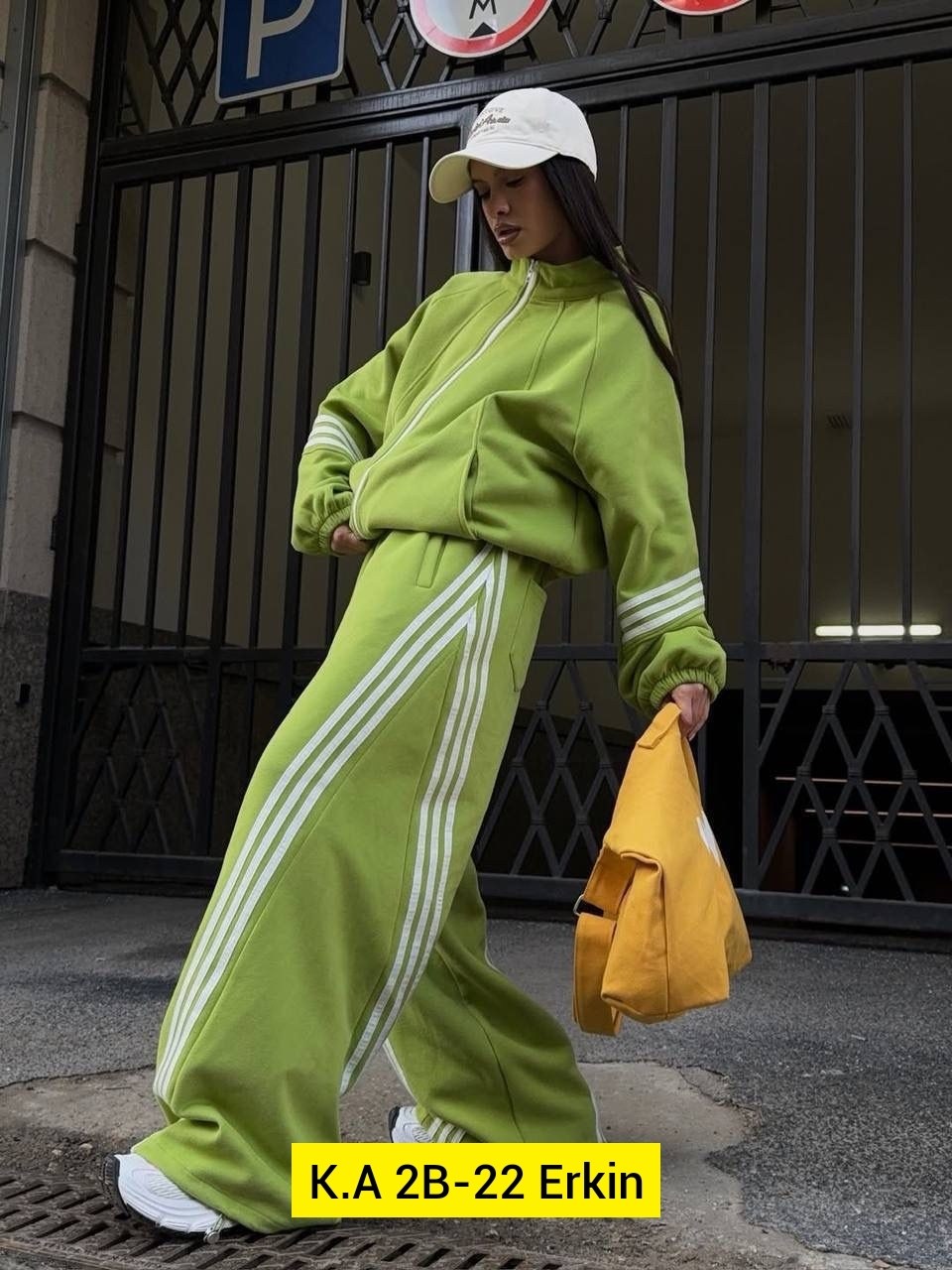 костюм спортивный женский,спортивный костюм женский adidas,спортивные костюмы на флисе,cпортивный костюм женский теплый,костюм спортивный стильный