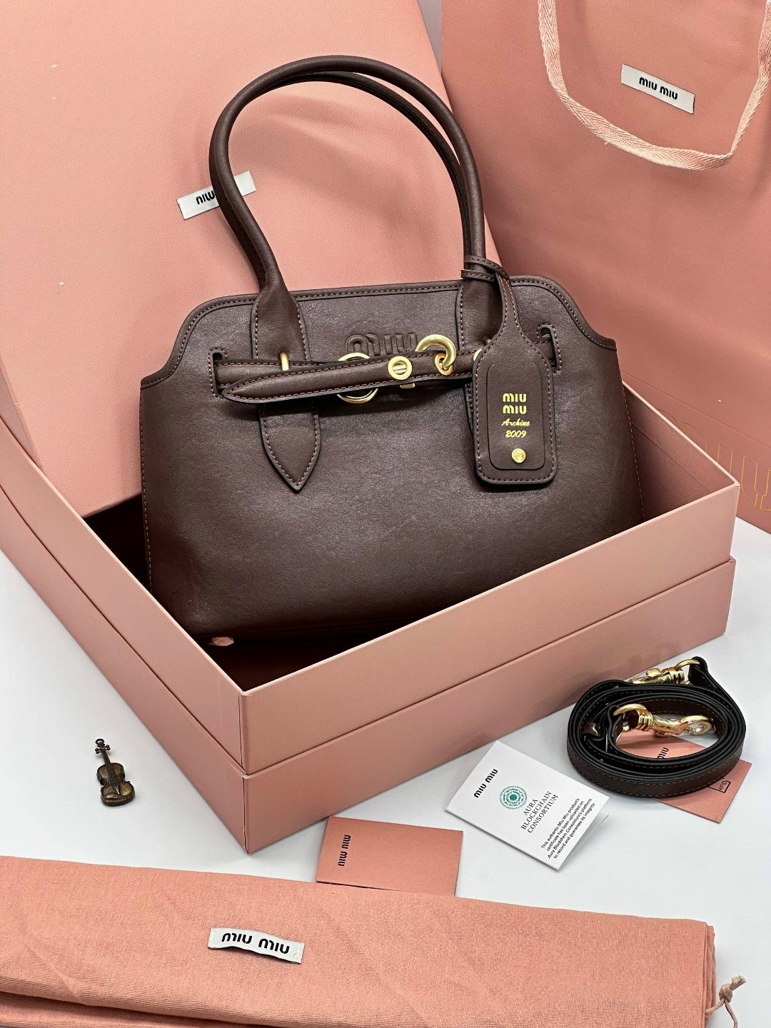 сумка женская miu miu,сумка miu miu,коричневая кожаная сумка miu miu,сумка женская miu miu 34х19,сумка miu miu большая