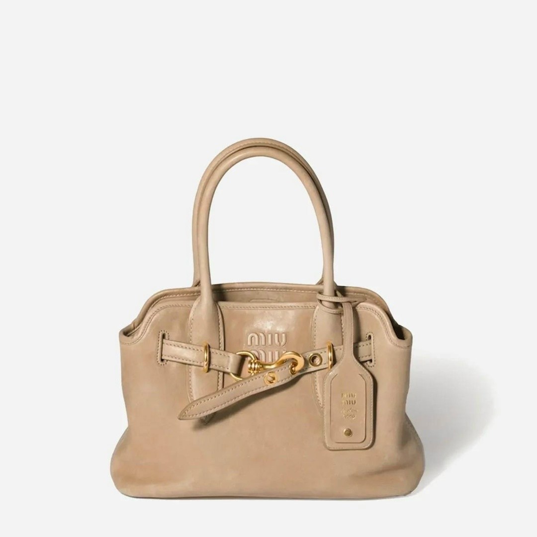 сумка miu miu,сумка тоут женская,сумка тоут miu miu,сумка prada бежевая кожа,бежевая сумка