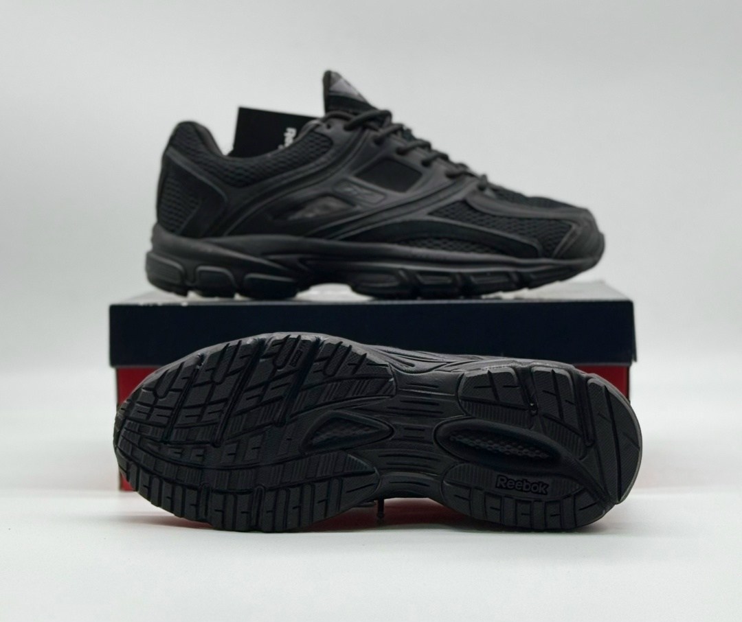 кроссовки,кроссовки reebok,кроссовки массивные,мужские кроссовки,мужские кроссовки reebok