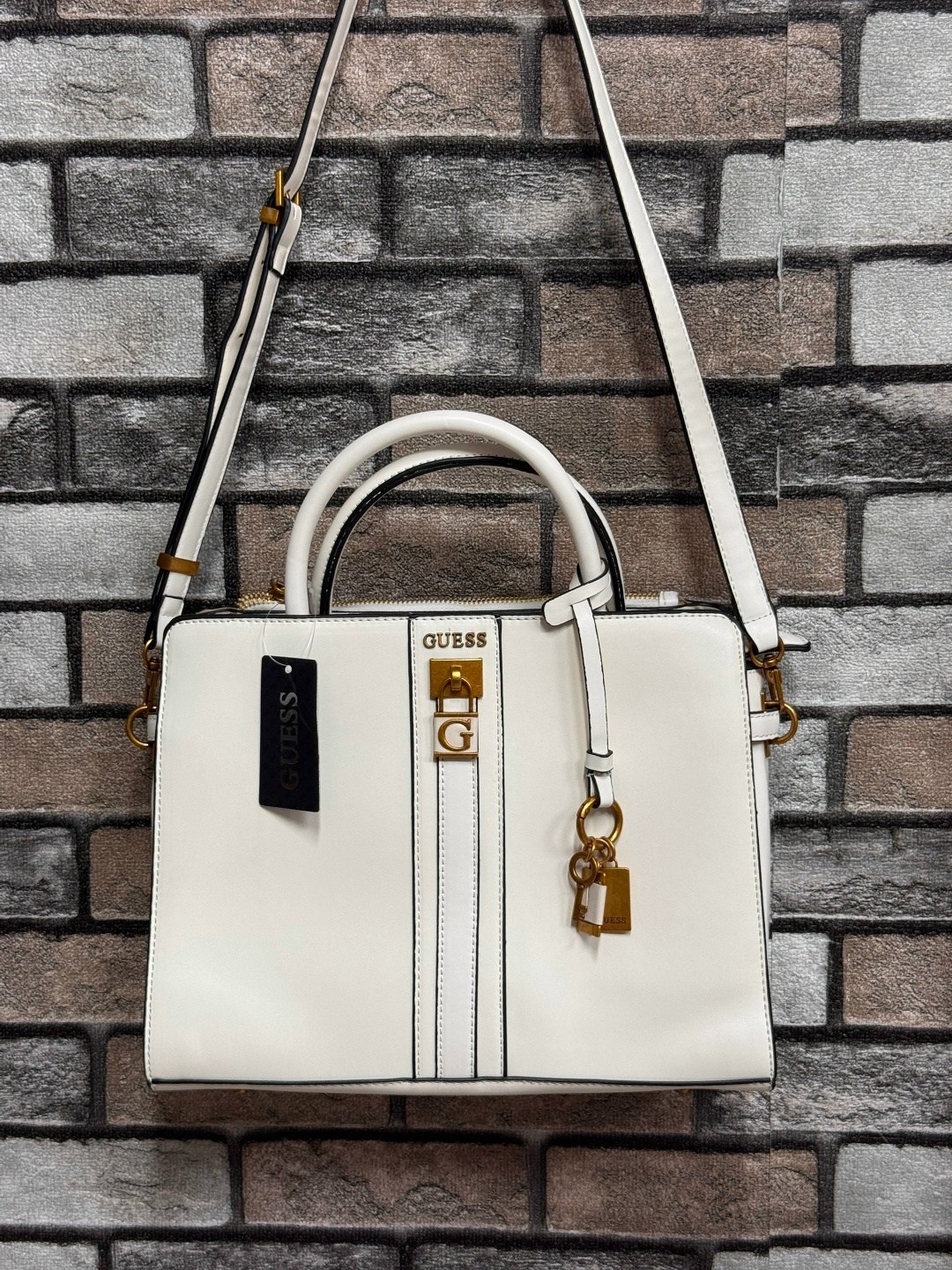 cумка guess,cумка женская guess,сумка guess белая,сумка guess сумка guess,сумка с ручками guess anadela hwbg9633760 белый