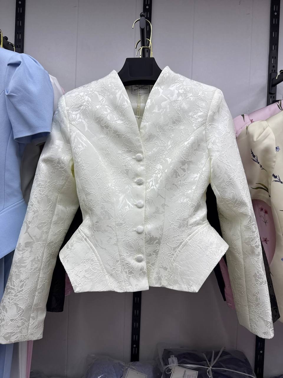 костюм классический key fashion офисная мода,деловой костюм,костюм классический,жакет с баской,деловой женский костюм