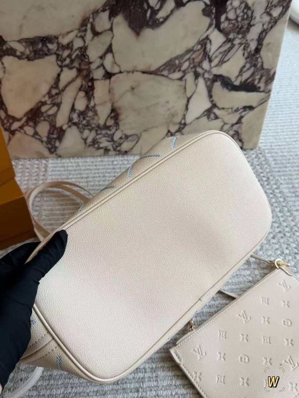 lv louis vuitton женская сумка carryall розовая,louis vuitton сумка,луи виттон сумка,louis vuitton сумка на плечо,сумки