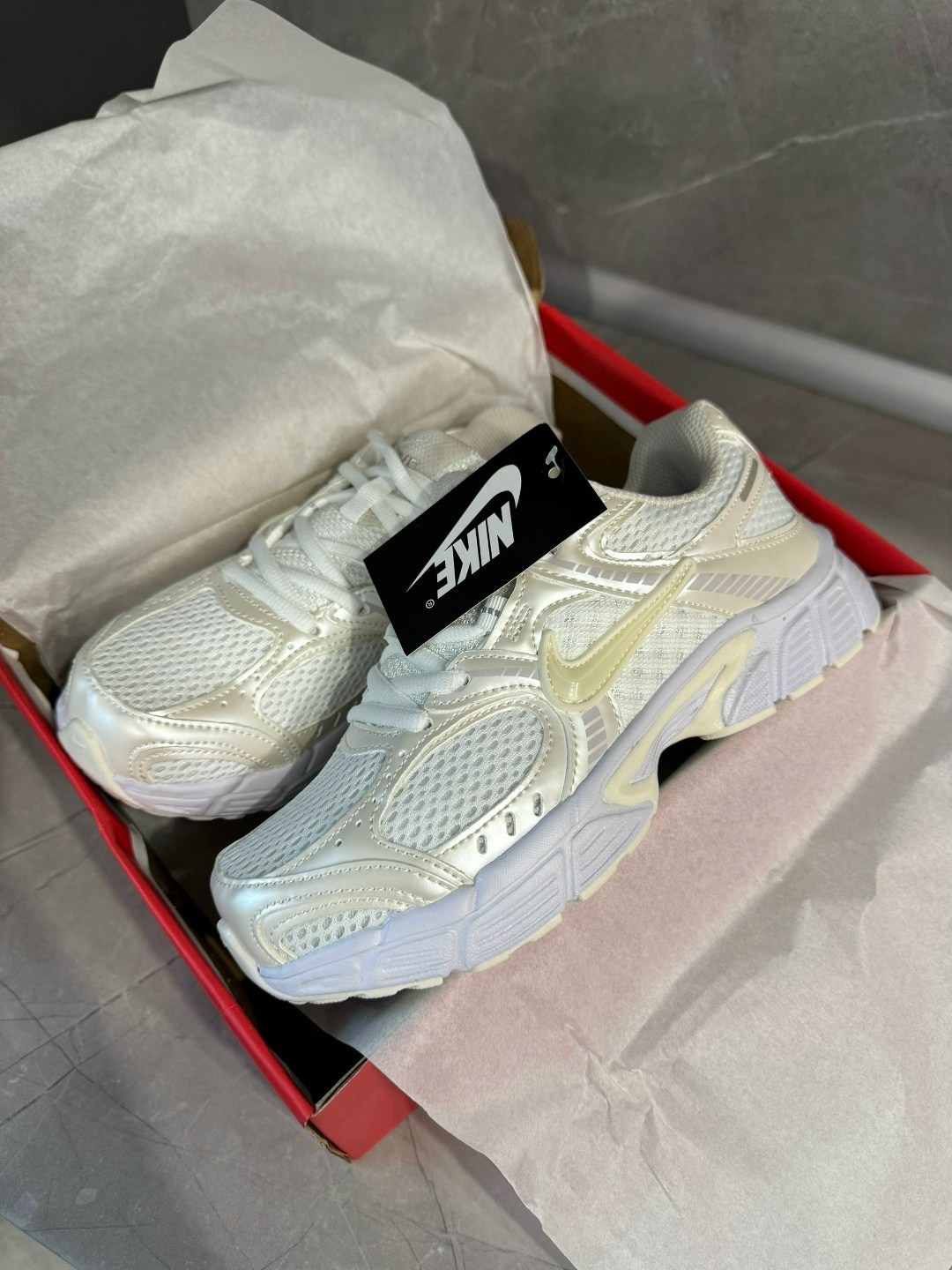 кроссовки nike,кроссовки,кроссовки nike v 5 rnr,женские кроссовки,женские кроссовки nike
