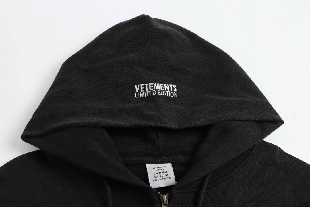 толстовка на молнии из новой коллекции от vetements,толстовка с капюшоном,толстовка vetements,толстовка,худи