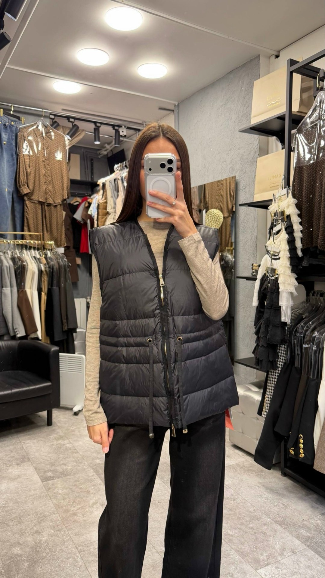 жилетка женская,жилеты женские,жилетка женская moncler mlxlxxl,теплый жилет,жилетки