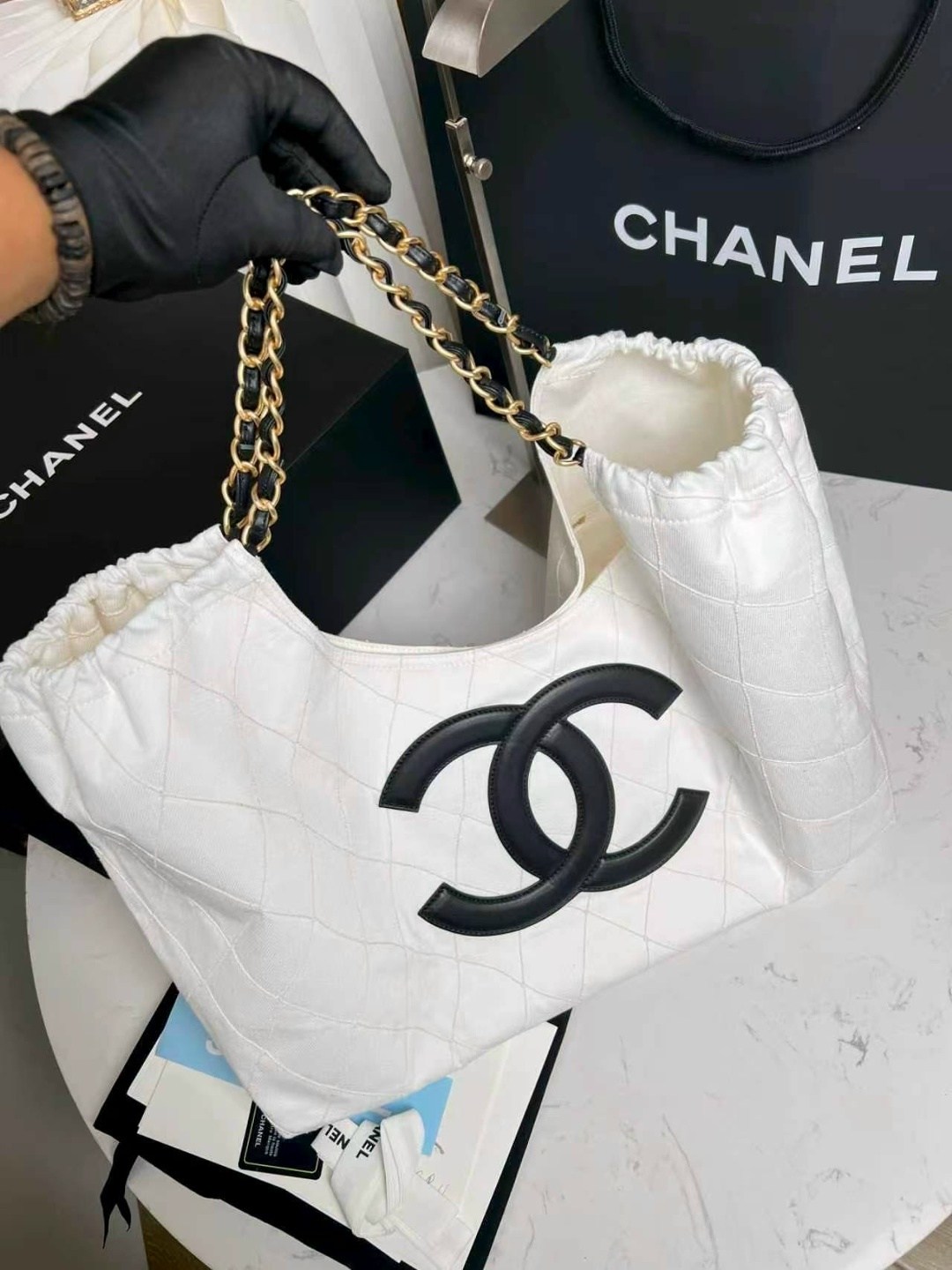 сумка chanel,кожаная белая сумка chanel,сумка женская chanel,chanel bag,chanel сумка кросс боди