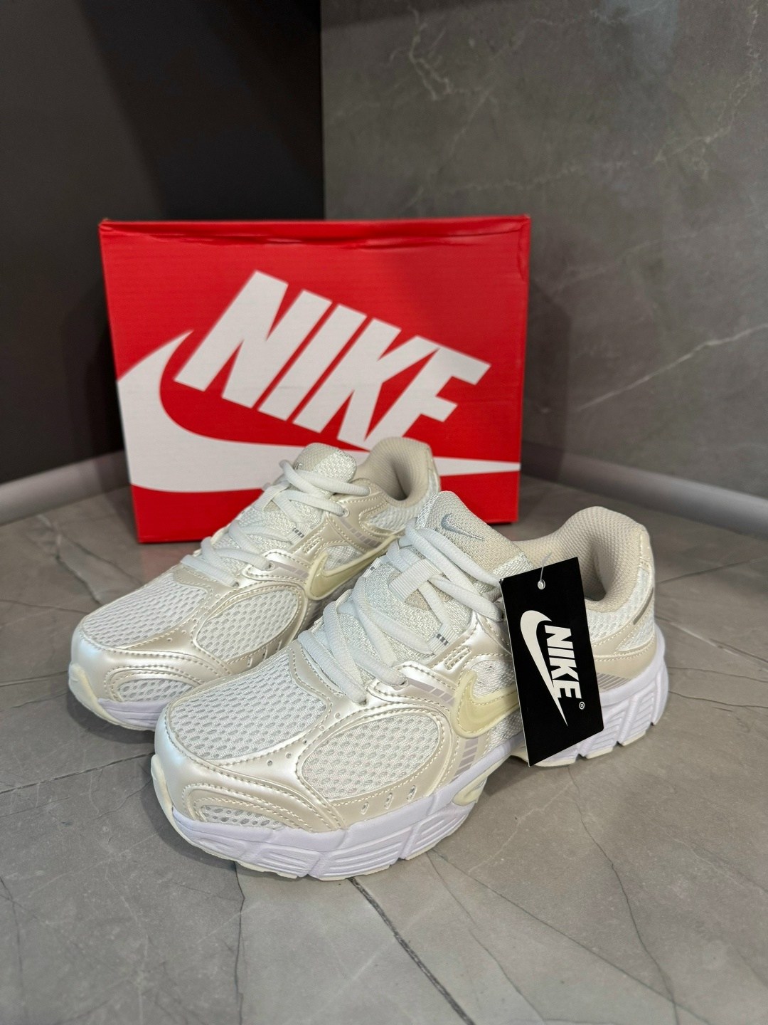 кроссовки nike,кроссовки,кроссовки nike v 5 rnr,женские кроссовки,женские кроссовки nike