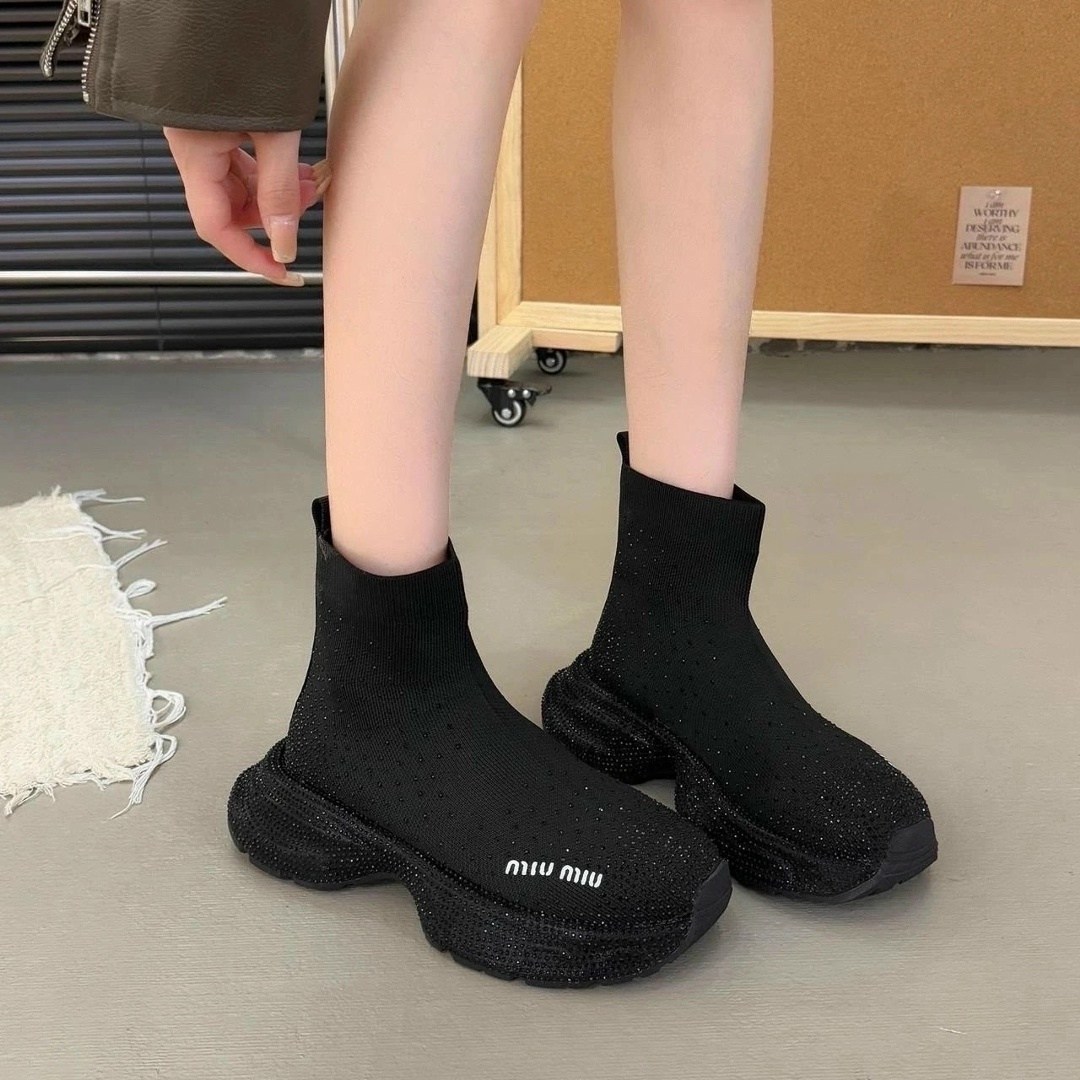 кроссовки-носки miu miu со стразами,кроссовки-носки со стразами balenciaga,женские кроссовки-носки miu miu,кроссовки женские balenciaga,кроссовки миу