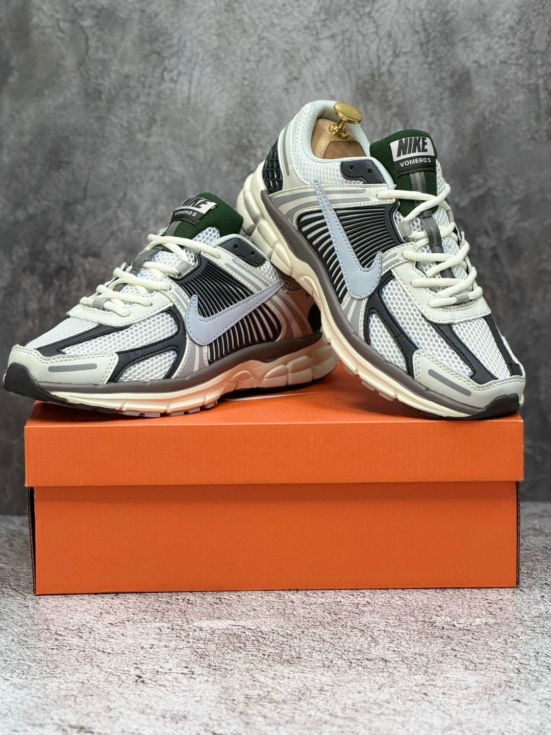 кроссовки nike air zoom vomero 5,кроссовки nike zoom vomero 5,nike air zoom vomero 5,кроссовки nike air zoom vomero,кроссовки nike