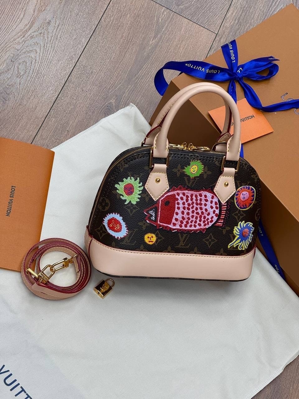 cумка louis vuitton,сумка женская louis vuitton,сумка луи виттон,сумка,сумка альма луи витон мультиколор
