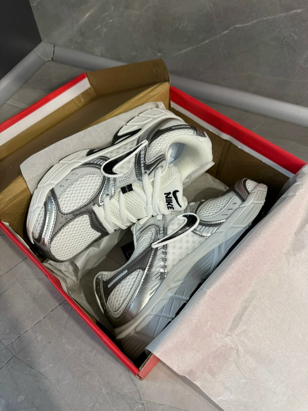 nike кроссовки,кроссовки v5 rnr nike,кроссовки nike v5 rnr white black silver,кроссовки nike v 5 rnr,женские кроссовки nike