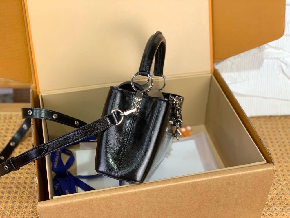 сумка louis vuitton,сумка женская louis vuitton,louis vuitton capucines,модная сумка,сумка