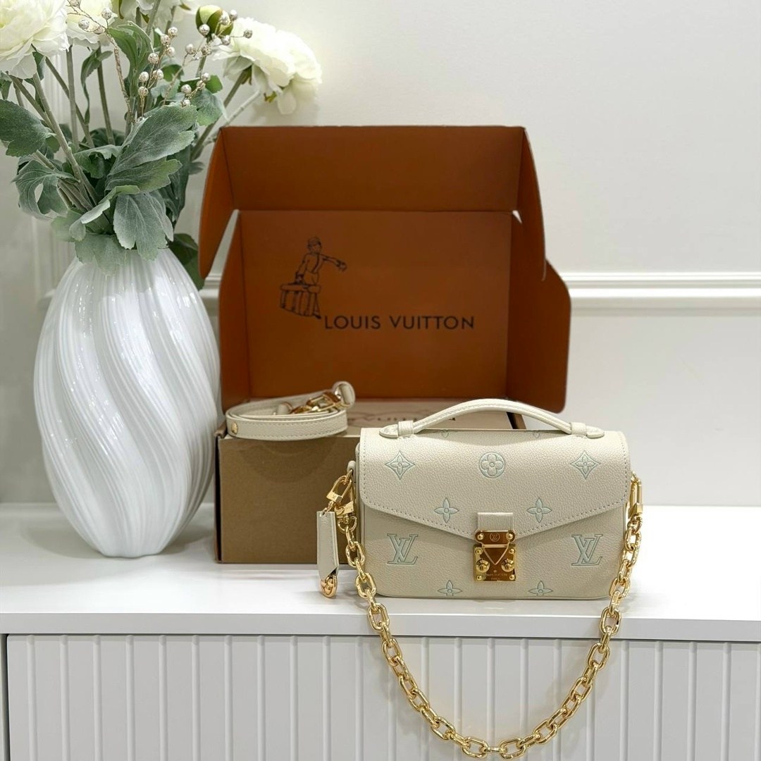 louis vuitton сумка на плечо,сумка louis vuitton,женская сумка louis vuitton,сумка через плечо средняя кросс-боди кожаная louis vuitton 462667657,сумка louis vuitton pochette métis east west