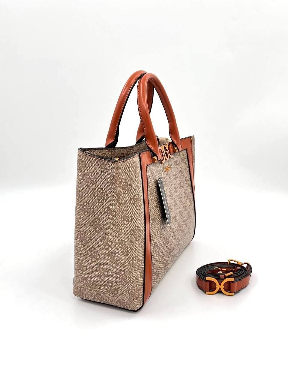 женская сумка guess,сумка guess,guess сумка тоут,сумка женская guess hwsb86 бежевая,женская сумка бренда guess