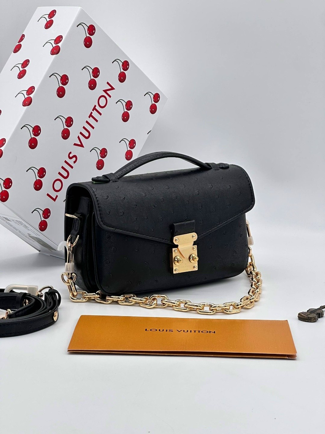 сумка женская louis vuitton,louis vuitton сумка,сумка луи виттон женская черная,женская брендовая сумка,элегантная сумка