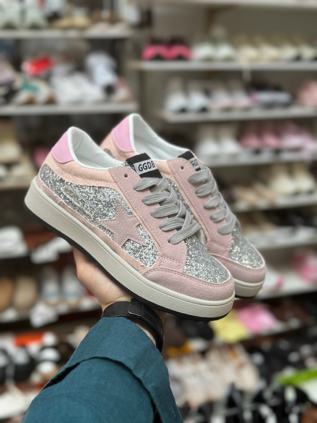 ,кроссовки hi star с блестками golden goose,блестящие кроссовки валберис,hi star glitter sneakers in silver golden goose,golden goose hi star glitter sneakers