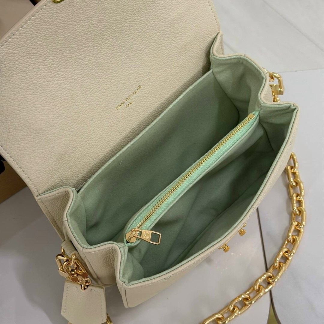 louis vuitton сумка на плечо,сумка louis vuitton,женская сумка louis vuitton,сумка через плечо средняя кросс-боди кожаная louis vuitton 462667657,сумка louis vuitton pochette métis east west