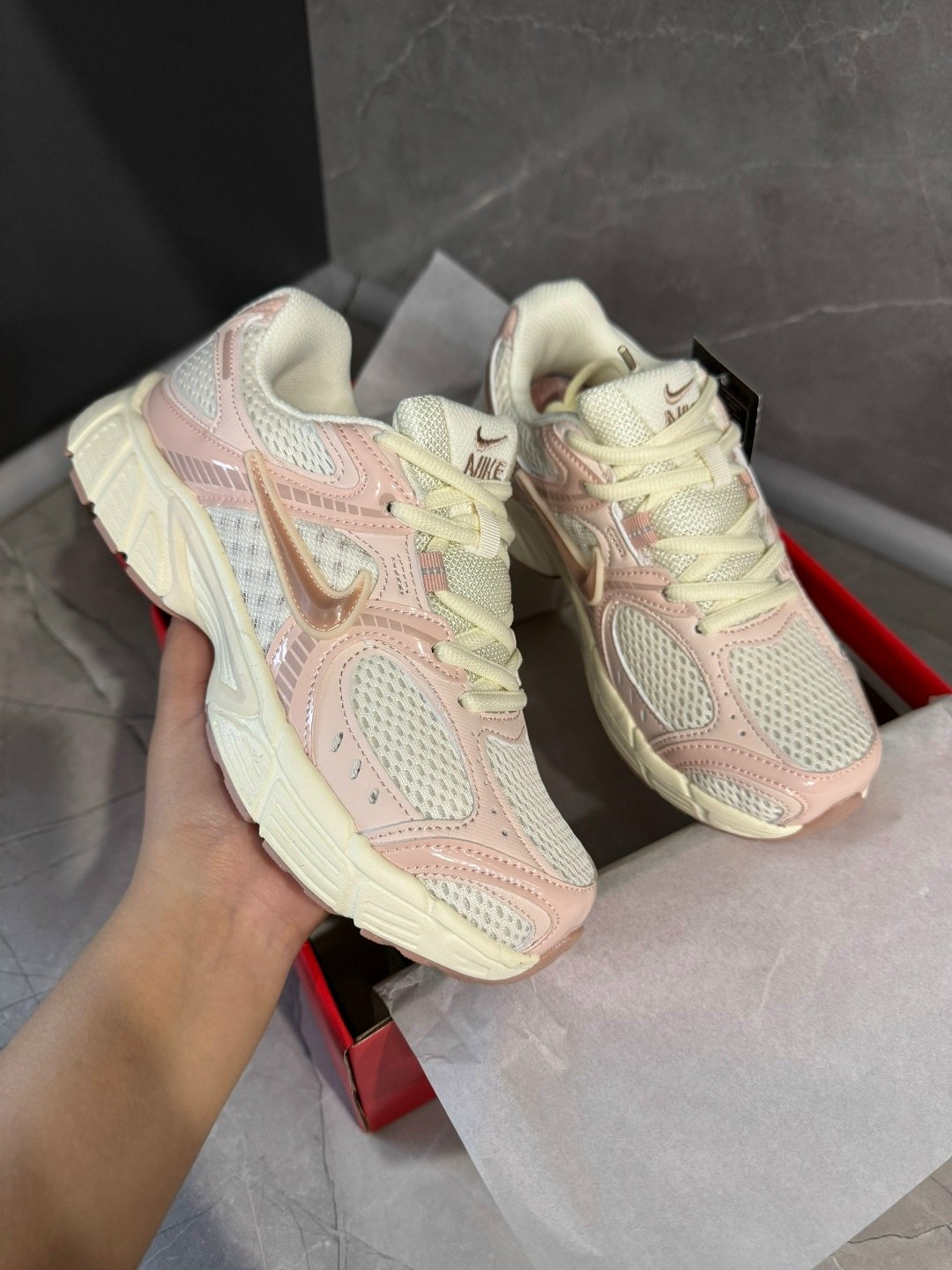 кроссовки,кроссовки nike,женские кроссовки nike,женские кроссовки,кроссовки nike v 5 rnr
