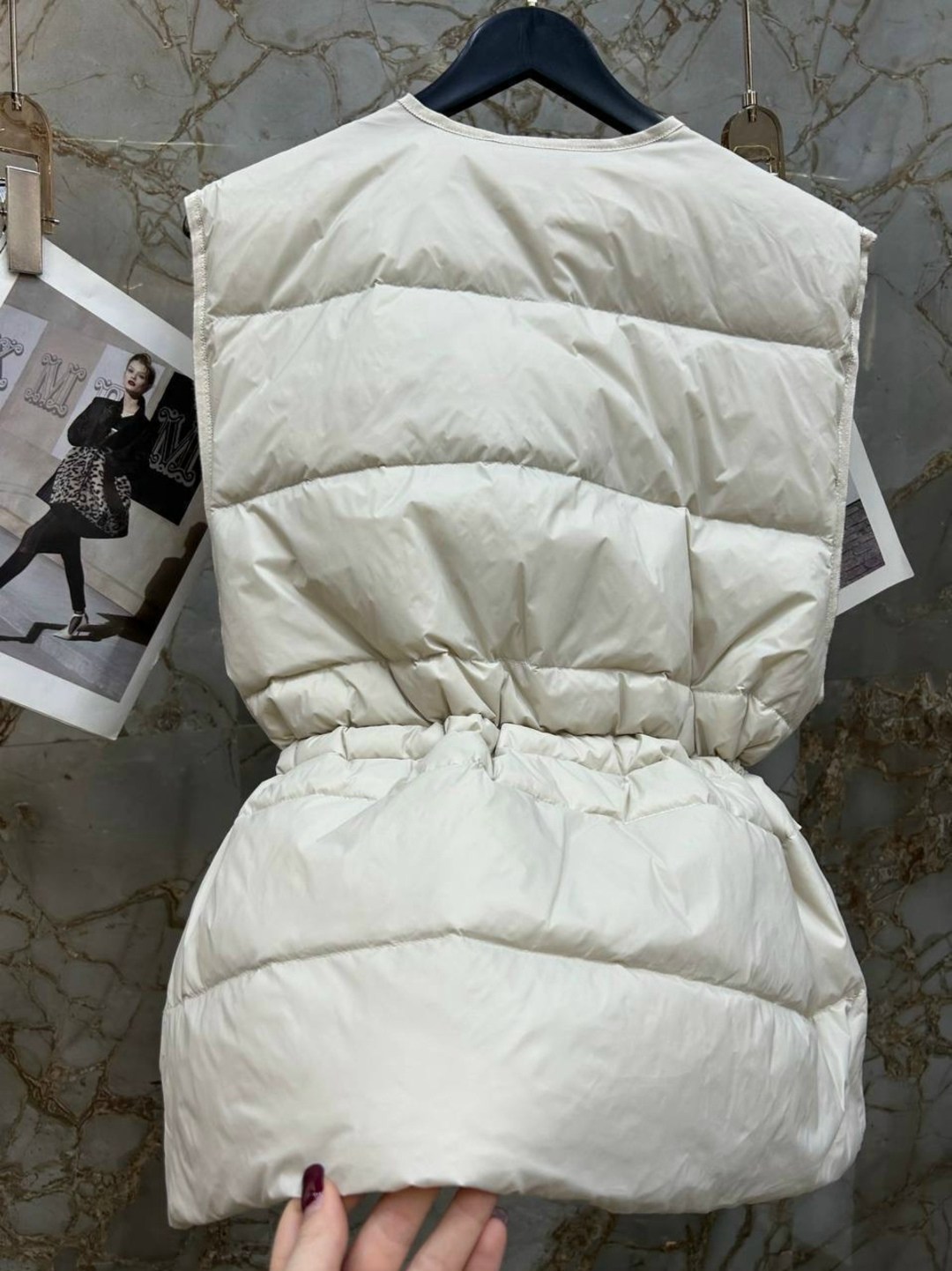 жилетка женская,жилеты женские,жилетка женская moncler mlxlxxl,теплый жилет,жилетки